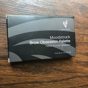 Younique Obsession Brown Palette (Dark)